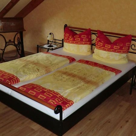 Ferienwohnung Sommer Лёф Экстерьер фото